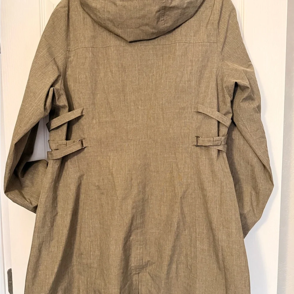 Athleta Taupe Utility Jacket with Hood - Picture 2 of 15
